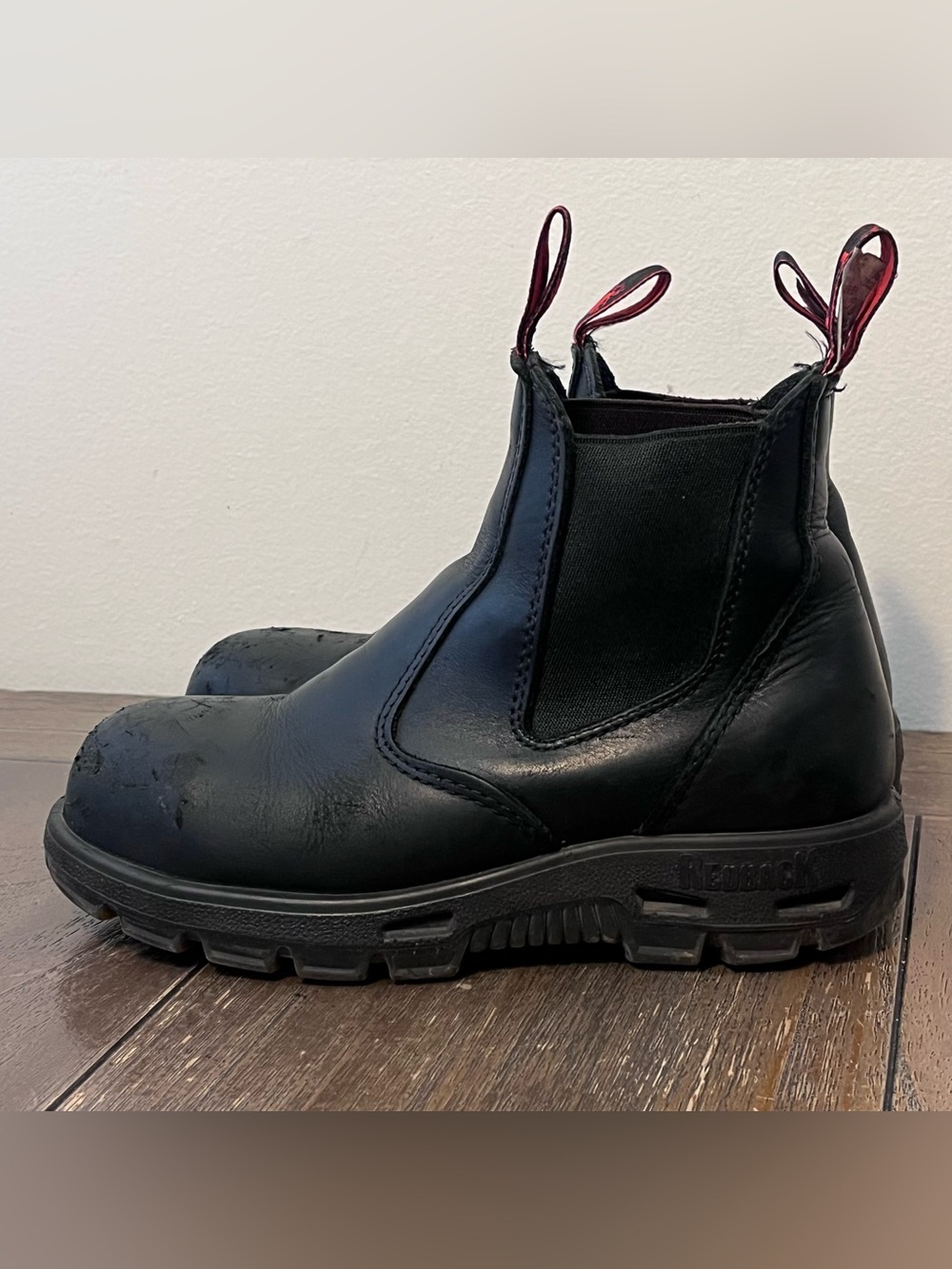 Redback Black Leather Chelsea Work Boots Safety Toe Mens size 5